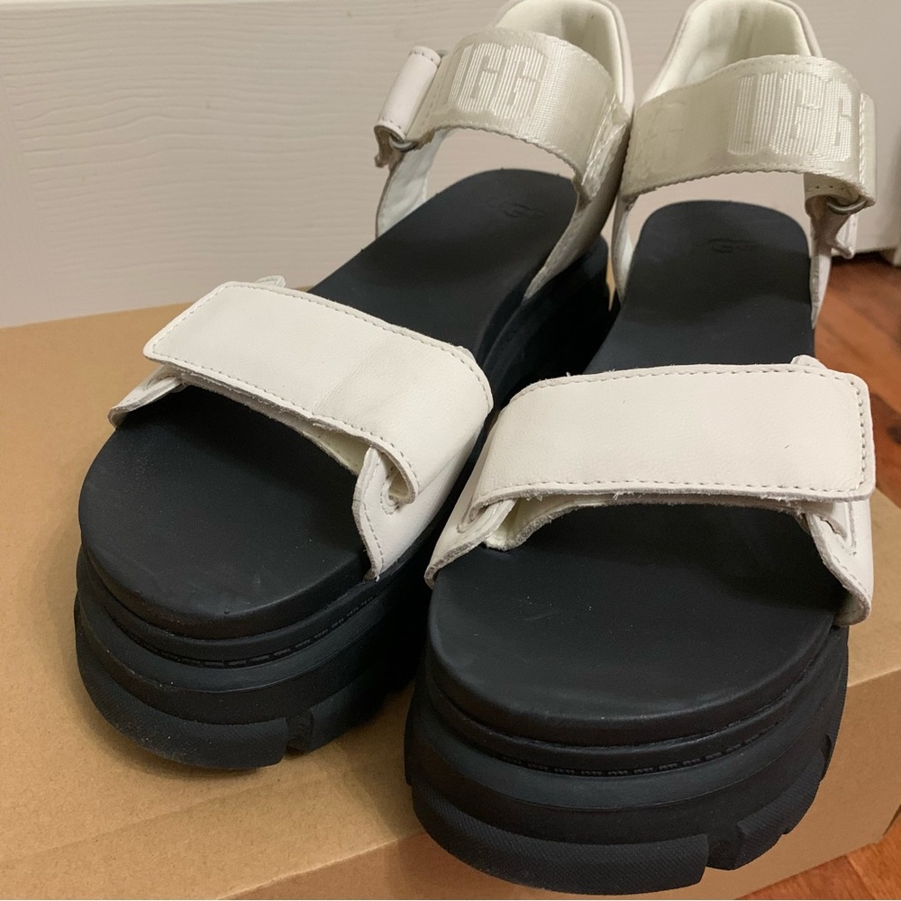 Ugg Ashton Lug Ankle Sandals - Jasmine Women Size 10 - Picture 5 of 8